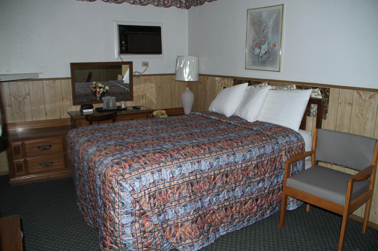 Skyliner Motel Stroud Kültér fotó