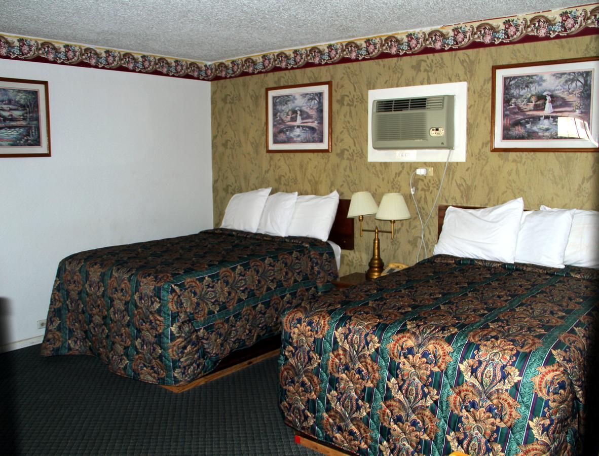 Skyliner Motel Stroud Kültér fotó