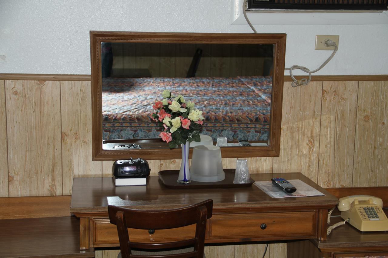 Skyliner Motel Stroud Kültér fotó