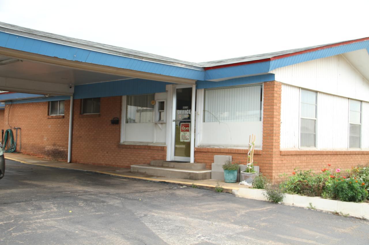 Skyliner Motel Stroud Kültér fotó